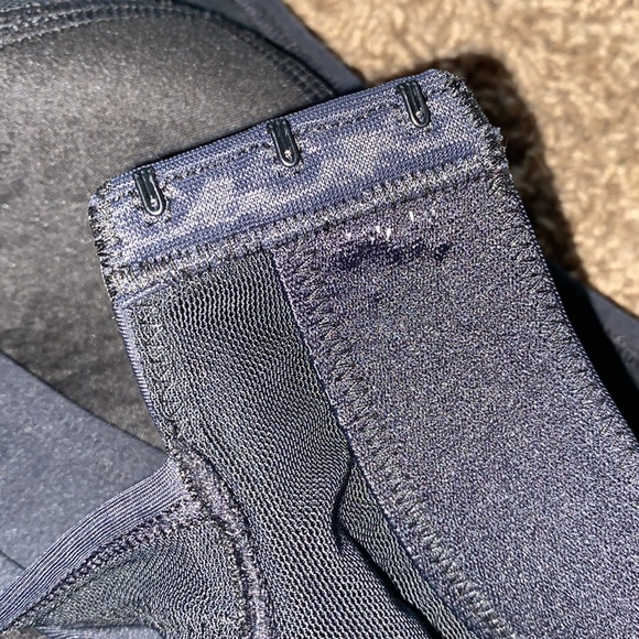 Yvette Power Crossback Sports Bra - Picture 8 of 11